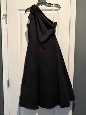 Kate Spade Elegant One-Shoulder Black Dress